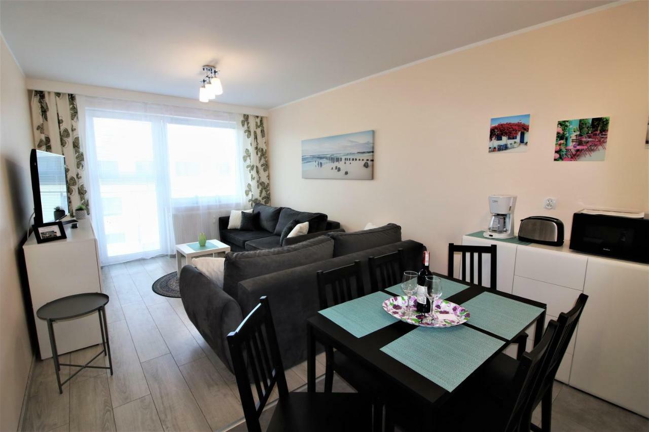 Apartament Superior Pastelowy Przy Plazy Kolobrzeg Exterior photo